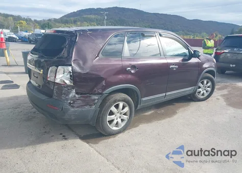 2011 Kia Sorento Lx z USA, uszkodzony, nr VIN 5XYKT3A12BG149953